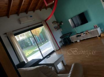 Casa de 4 ambientes, Esteban Echeverría · Alquiler de Propiedad en B. C Brickland