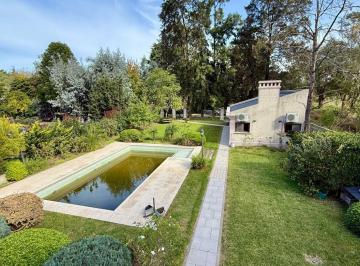 Casa · 500m² · 4 Ambientes · 2 Cocheras · Casa 4 Amb. en B° Santa Amelia – Virrey del Pino