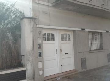 PH · 77m² · 3 Ambientes · PH de Tres Ambientes en Alquiler!