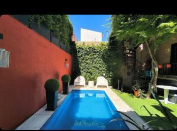 Casa de 6 ambientes, Villa del Parque · Elegancia, Amplitud y Privacidad en El Corazón de Villa del Parque