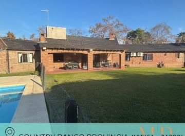 Casa · 220m² · 5 Ambientes · 1 Cochera · Casa en Alquiler en Country Banco Provincia, Francisco Alvarez