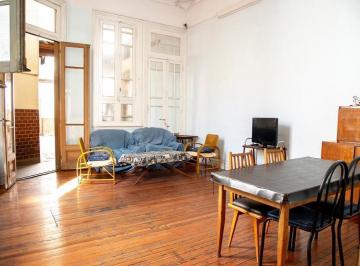 PH · 180m² · 7 Ambientes · Departamento PH en Venta en Flores, Capital Federal, Buenos Aires