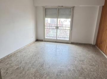 Departamento · 95m² · 4 Ambientes · Depto 3 Dorm - 2 Baños - Balcón - Al Frente