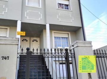 WFE-WFE-202_2 · Triplex, en Venta. Casa de 5 Ambientes con Garage Pasante, Parque y Pileta