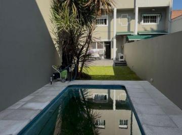 WFE-WFE-202_2 · Triplex, en Venta. Casa de 5 Ambientes con Garage Pasante, Parque y Pileta