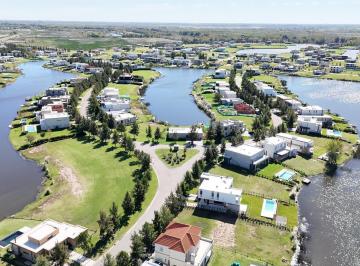 Terreno · 900m² · Lote Interno en Bario Náutico El Naudir