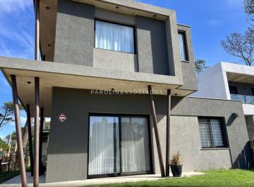 Foto1 · Casa en Venta de 3 Dorm. en La Barra, Punta del Este