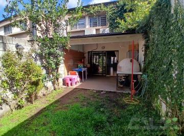 PH · 83m² · 3 Ambientes · 1 Cochera · Venta Dúplex Castelar Sur (6 Cuadras de La Estación): 2 Habitaciones, 2 Baños, Cochera y Parque
