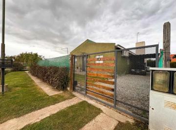 Casa de 5 ambientes, Funes · Venta de Chalet en "Funes Norte" - Apto a Crédito