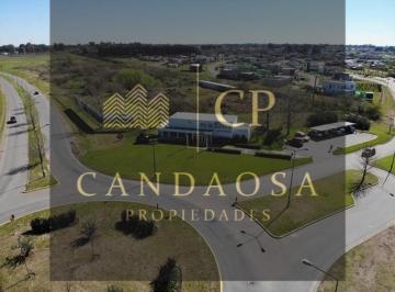 Terreno · 603m² · Mmc. Lote a Fondo Verde en Venta en Barrio Santa Elisa, Pdl