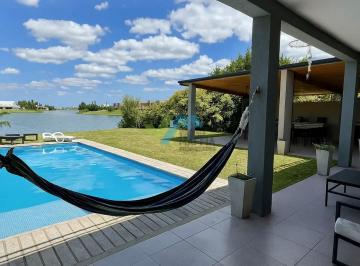 Casa · 340m² · 5 Ambientes · 2 Cocheras · Casa en Venta en San Sebastian - Area 5, San Sebastian, Escobar