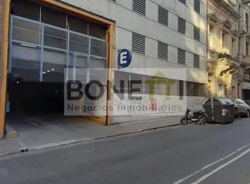 Garage · 12m² · Cochera en Excelente Ubicacion
