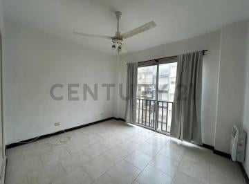 Departamento · 57m² · 3 Ambientes · Venta Departamento 3 Ambientes Al Frente Zona Aldrey
