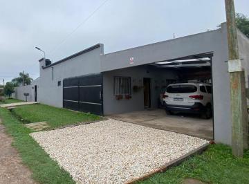 Casa · 82m² · 3 Ambientes · 1 Cochera · Casa en Villa Parque Sicardi - 18 Esq 666