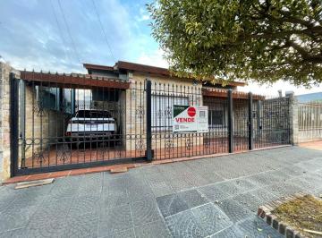 ZUN-ZUN-1613_2 · Casa 3 Ambientes. | Rondeau Al 2500