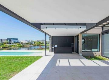 Casa · 265m² · 5 Ambientes · 2 Cocheras · Casa a Estrenar en Puertos Barrio Costas Belén de Escobar