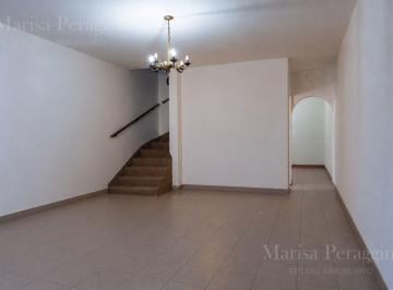 Casa de 4 ambientes, La Matanza · Duplex 4 Amb. en Venta. con Entrada de Auto y Patio con Parrilla. Apto Crédito Bancario.