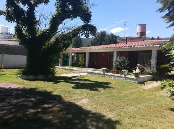 Casa · 120m² · 4 Ambientes · 1 Cochera · Casa en Bialet Massé