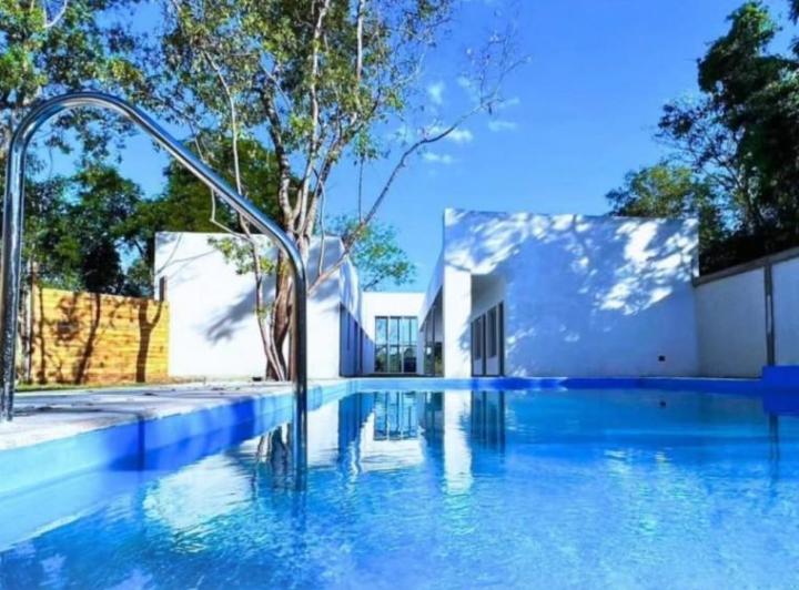 Hotel · 1483m² · 18 Ambientes