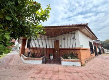 PH · 78m² · 4 Ambientes · 1 Cochera · Departamento PH en Venta en Lomas de Zamora, G. B. a. Zona Sur, Argentina
