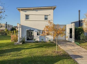 Casa · 193m² · 5 Ambientes · Casa en Venta en Tipas, Nordelta, Tigre. 3 Dorm. con Jardín y Piscina!