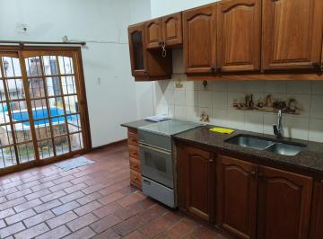 Casa · 100m² · 3 Ambientes · 1 Cochera · Diaz Velez 149