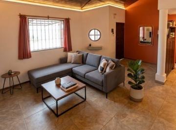 Casa de 3 ambientes, San Salvador de Jujuy · Casa de 2 Dorm. con Galería, Patio y Cochera – Los Perales