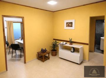 Oficina comercial · 45m² · 3 Ambientes · Oficina en Alquiler San Martín de Los Andes Centro