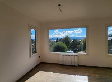 Casa · 100m² · 4 Ambientes · 1 Cochera · Casa en PH - Vista Al Lago - a Estrenar