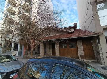 PH · 84m² · 4 Ambientes · PH 3 Ambientes con Dependencia de Servicio
