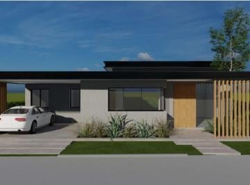 Casa · 225m² · 7 Ambientes · 2 Cocheras · Casa en Construccion en Una Planta