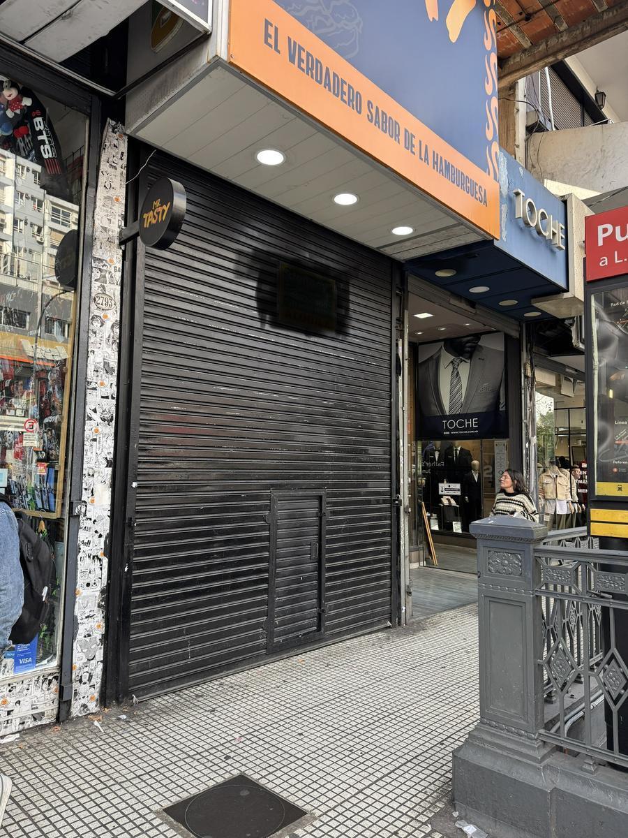 AV Corrientes al 2700, Once, Capital Federal