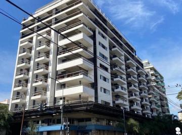 Departamento de 2 ambientes, Villa Luro · Depto 2 Amb Villa Luro Frente Plaza Cochera Opcional Estrena