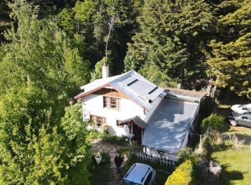 Casa · 140m² · 5 Ambientes · Amplia Casa 4 Dorm Hermoso Jardin con Arroyo Km 15