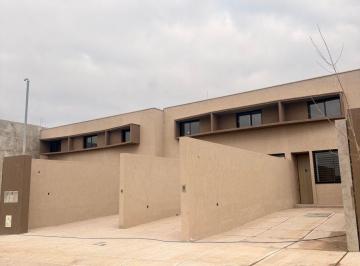 Casa de 5 ambientes, Maipú · Venta Duplex Alto Maipu Estrenar Dos Dorm.