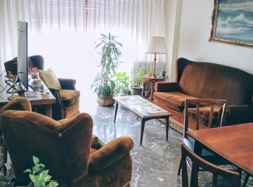 Departamento · 66m² · 4 Ambientes · 1 Cochera · Venta 4 Amb (Cochera Opcional) Al Frente Balcon en Liniers