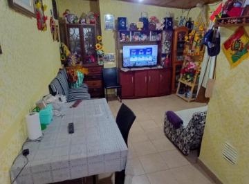 PH · 61m² · 2 Ambientes · Venta PH 2 Amb en Liniers con Patio Sin Expensas