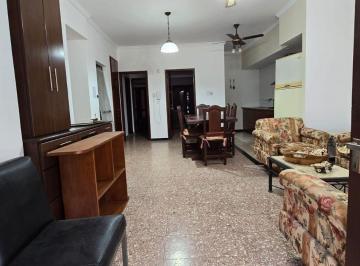 Departamento · 100m² · 4 Ambientes · 1 Cochera · Departamento de 3 Dorm., en Alquiler