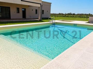 Casa · 270m² · 5 Ambientes · 2 Cocheras · Exclusiva Casa de Campo en Venta en Chacras de La Trinidad | Cañuelas | Construcción de Primer Nivel