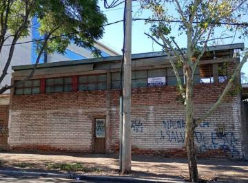 Bodega-Galpón · 140m² · Galpon en Zona Comercial en Alquiler