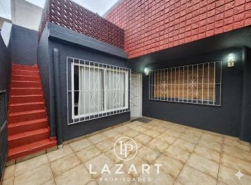 PH · 80m² · 3 Ambientes · PH 3 Amb. con Patio y Terraza Propia! en Villa Lynch
