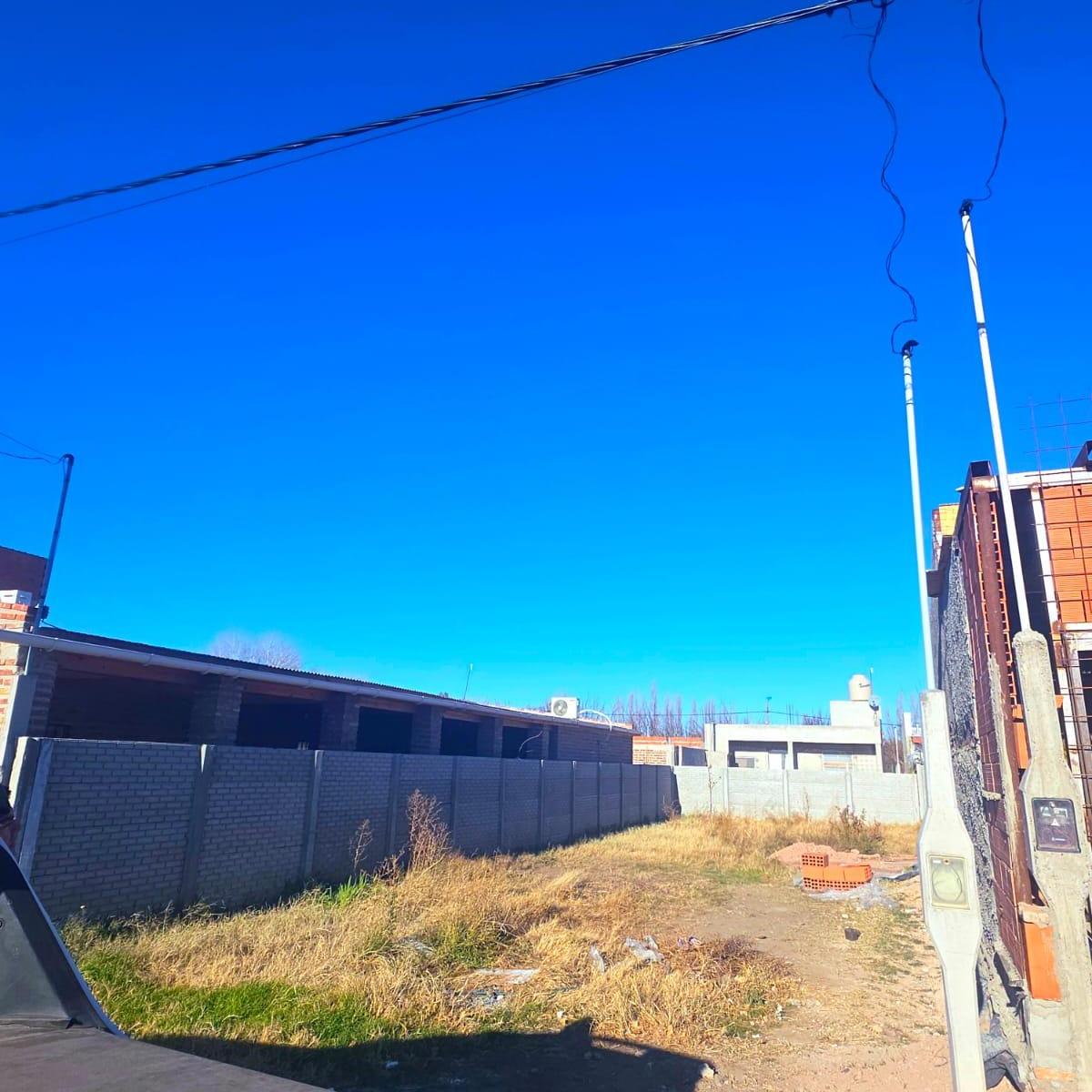 San Julián & San Ignacio, Valentina Sur Urbana, Neuquén