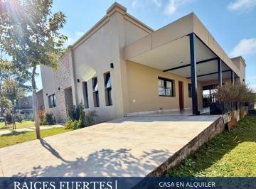 Casa · 2 Cocheras · Casa - Jardines de San Lorenzo