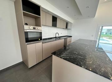 Casa · 150m² · 4 Ambientes · 1 Cochera · Venta de Casa en Lagos de San Eliseo