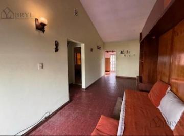 PH · 66m² · 3 Ambientes · Venta PH 3 Ambientes en Banfield Sin Expensas con Balcon. Apto Crédito