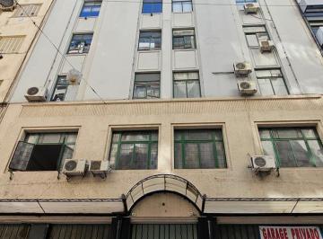 Departamento · 93m² · 4 Ambientes · Departamento a Reciclar | Apto Profesional | Centro - San Nicolas