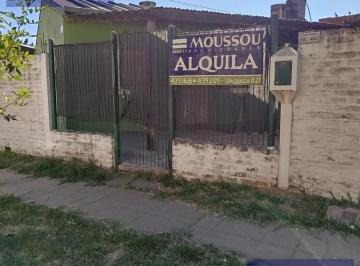 Casa · 179m² · 3 Ambientes · 1 Cochera · Casa Frente Al Hipódromo