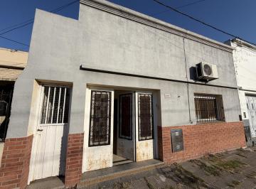 Casa · 132m² · 4 Ambientes · 1 Cochera · Casa en Ensenada