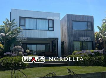 Casa · 310m² · 5 Ambientes · 1 Cochera · Casa en Venta en San Rafael, Villanueva, Tigre