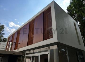 Casa · 98m² · 4 Ambientes · 1 Cochera · Duplex de Categoria 2 Dorm. + Estudio en Alquiler City Bell (Amueblado)